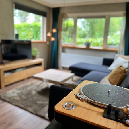 Sfeervol Chalet De Dassenburcht 엠스트 외부 사진